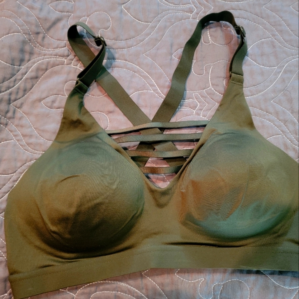 Victoria's Secret sports bra 36B